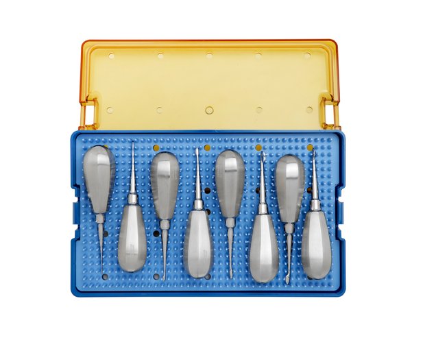Winged-Tip Elevator Pack With Sterilization Tray 1mm – 8mm